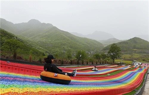 台州彩虹滑草场